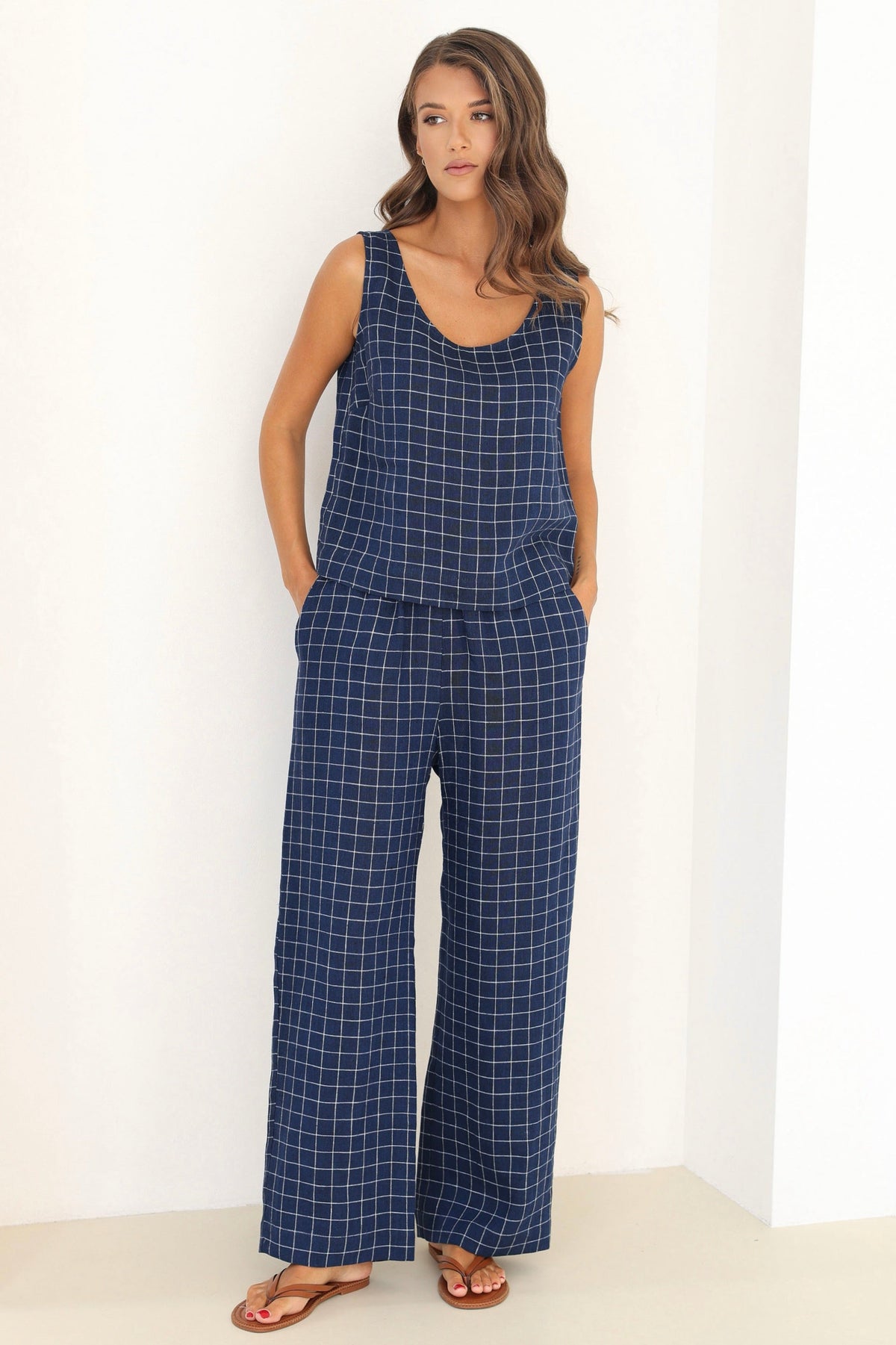 linen gingham pants, gingham pants women, womens gingham pants, gingham trousers, linen trousers, flowy linen pants, linen pants with pockets, loose linen pants, linen pants wide leg, wide legged linen pants, wide linen pants, wide leg linen trousers