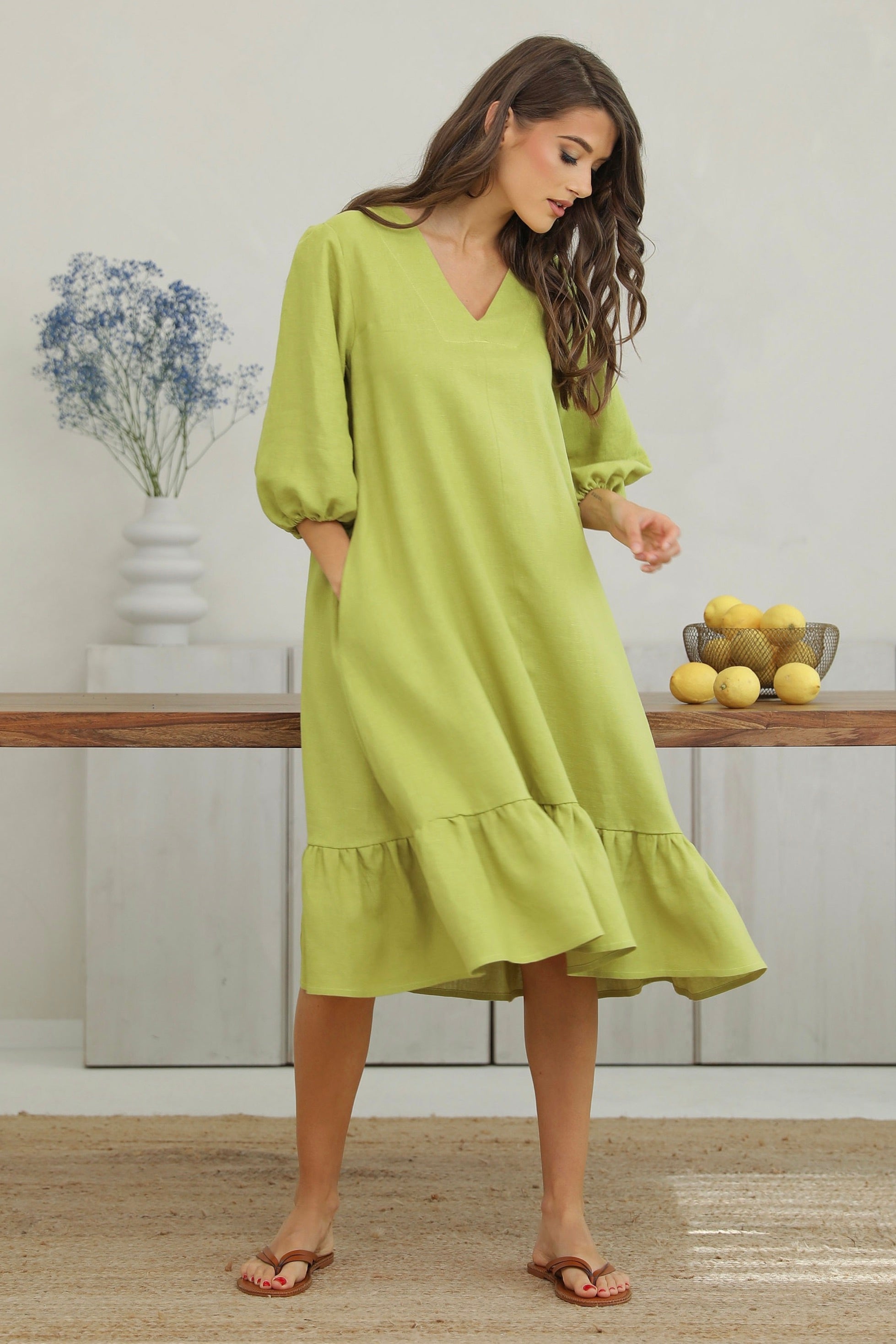 Linen Puffy Sleeve Dress in Green Pear Linen Swan Linen Puffy Sleeve Dress in Green Pear Linen Swan