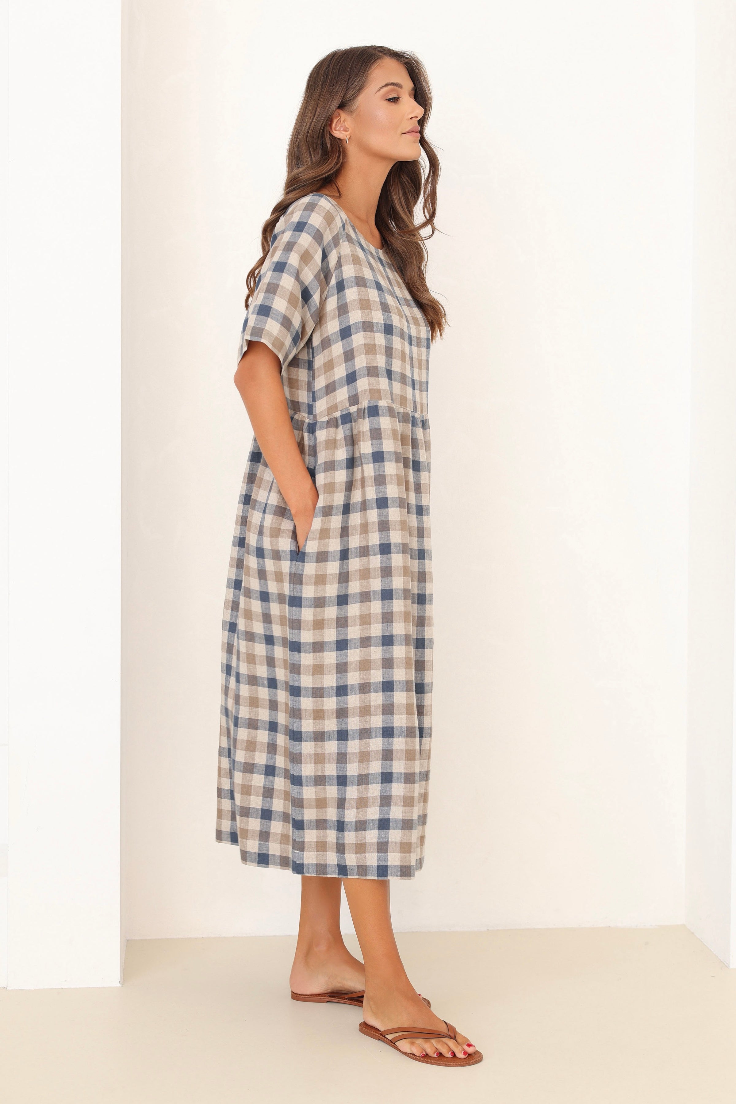 Modest Linen Dress Short Sleeve in Blue Brown Gingham, Long Linen Dress With Pockets, relaxed fit linen summer dress, loose linen dress women, simple linen everyday dress, oversized linen dress women, slow fashion linen dress, casual linen dress for summer, eco friendly linen clothing women, sustainable linen dress handmade, earthy tone linen dress, neutral color linen dress