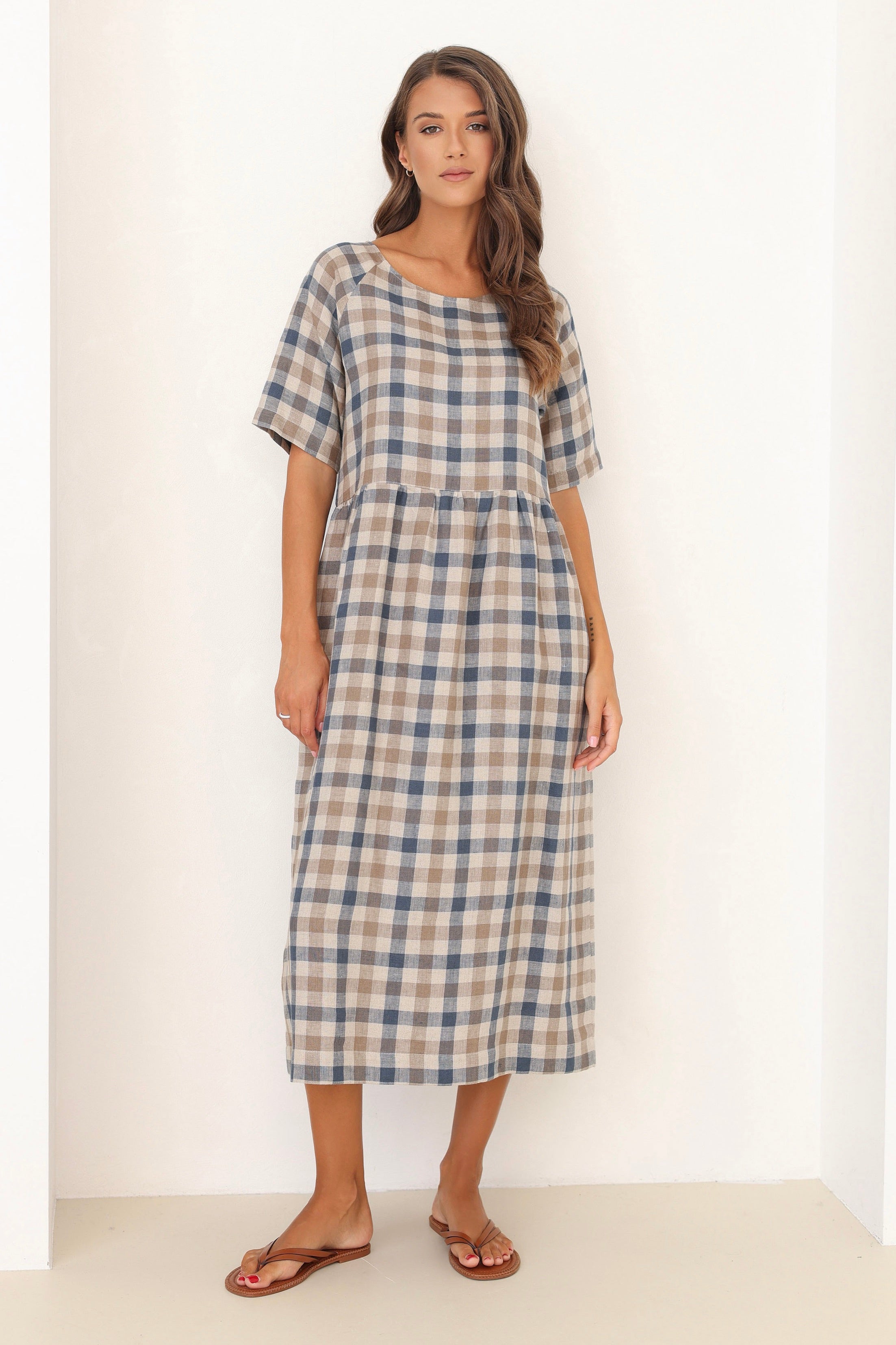 Modest Linen Dress Short Sleeve in Blue Brown Gingham, Long Linen Dress With Pockets, relaxed fit linen summer dress, loose linen dress women, simple linen everyday dress, oversized linen dress women, slow fashion linen dress, casual linen dress for summer, eco friendly linen clothing women, sustainable linen dress handmade, earthy tone linen dress, neutral color linen dress